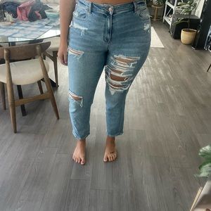 American eagle mom jean